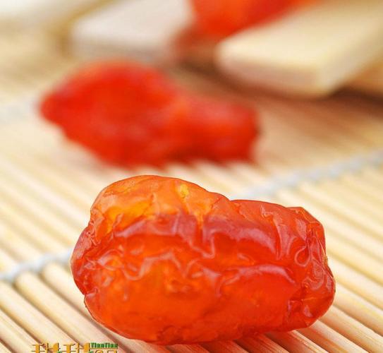 泉州经济技术开发区甜甜食杂店提供的新疆小西红柿